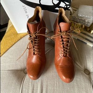 Nine West Bootie!